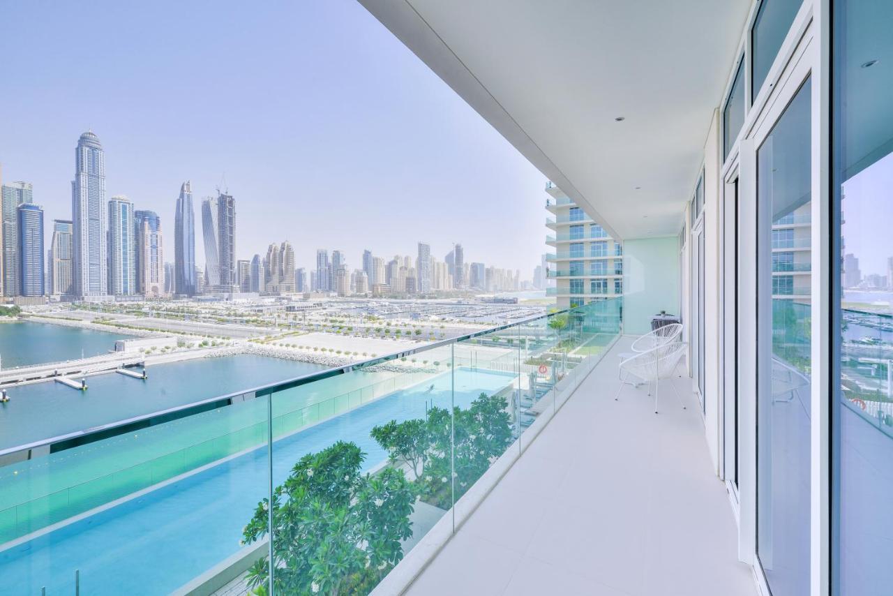 Ultra Luxury Emaar Beachfront - Private Beach And Pool Дубай Екстериор снимка