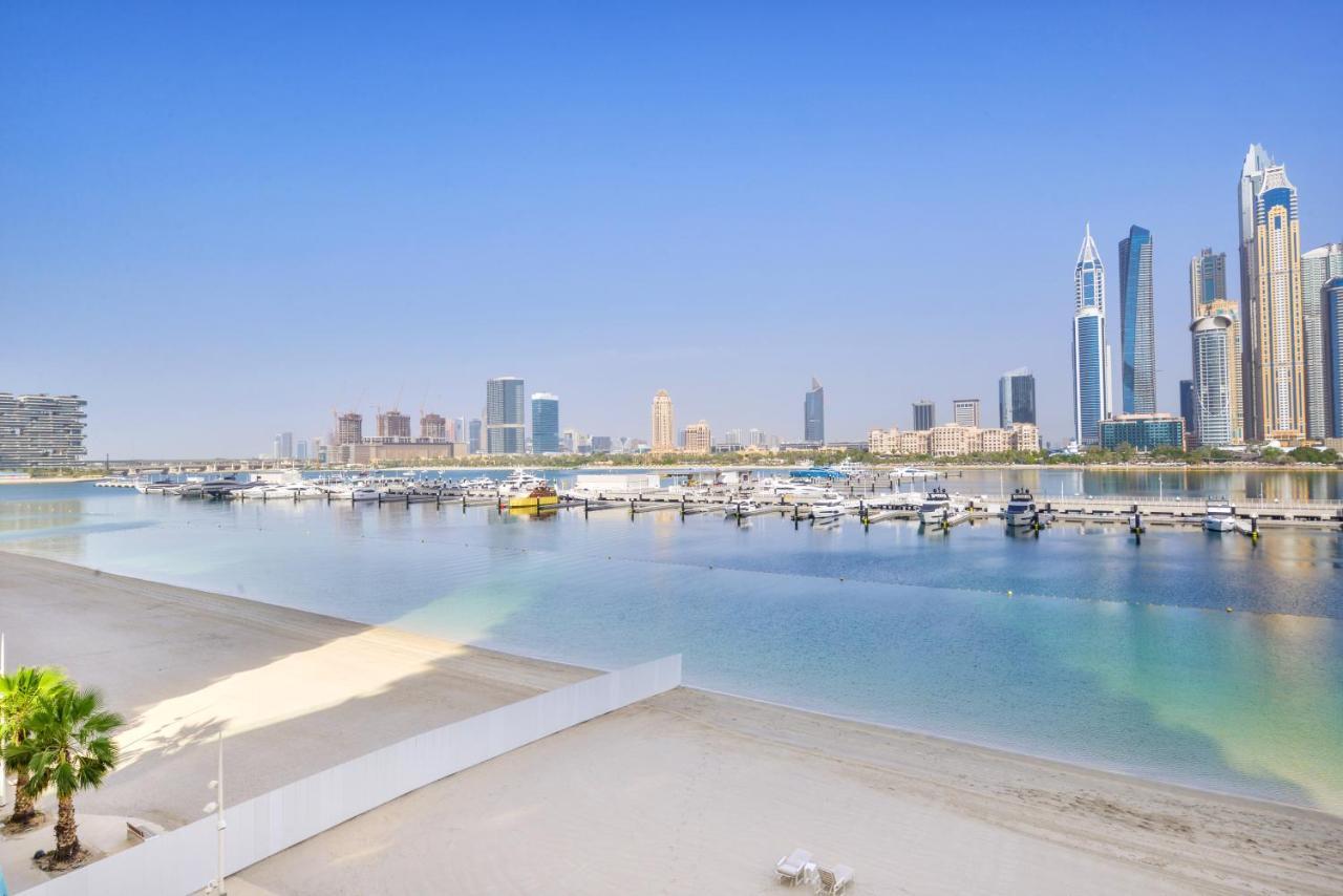 Ultra Luxury Emaar Beachfront - Private Beach And Pool Дубай Екстериор снимка