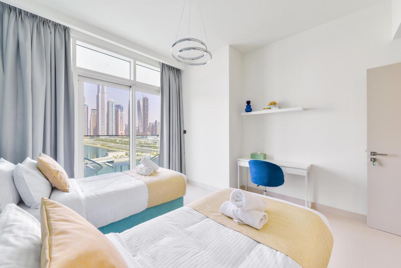 Ultra Luxury Emaar Beachfront - Private Beach And Pool Дубай Екстериор снимка