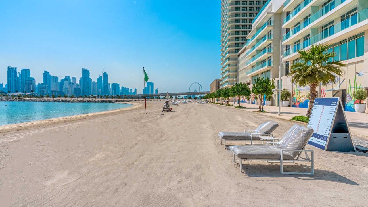 Ultra Luxury Emaar Beachfront - Private Beach And Pool Дубай Екстериор снимка