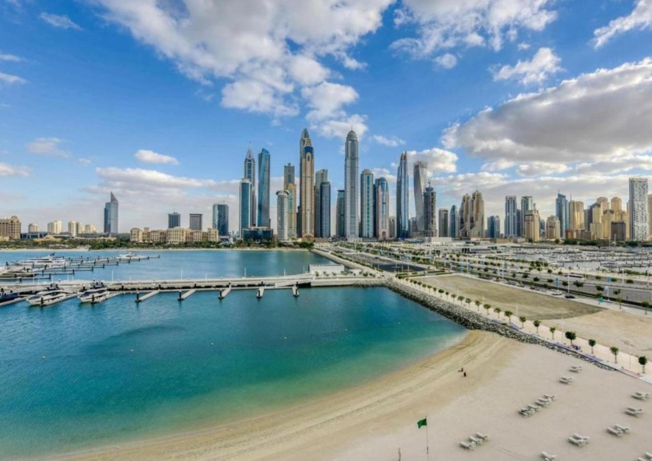 Ultra Luxury Emaar Beachfront - Private Beach And Pool Дубай Екстериор снимка