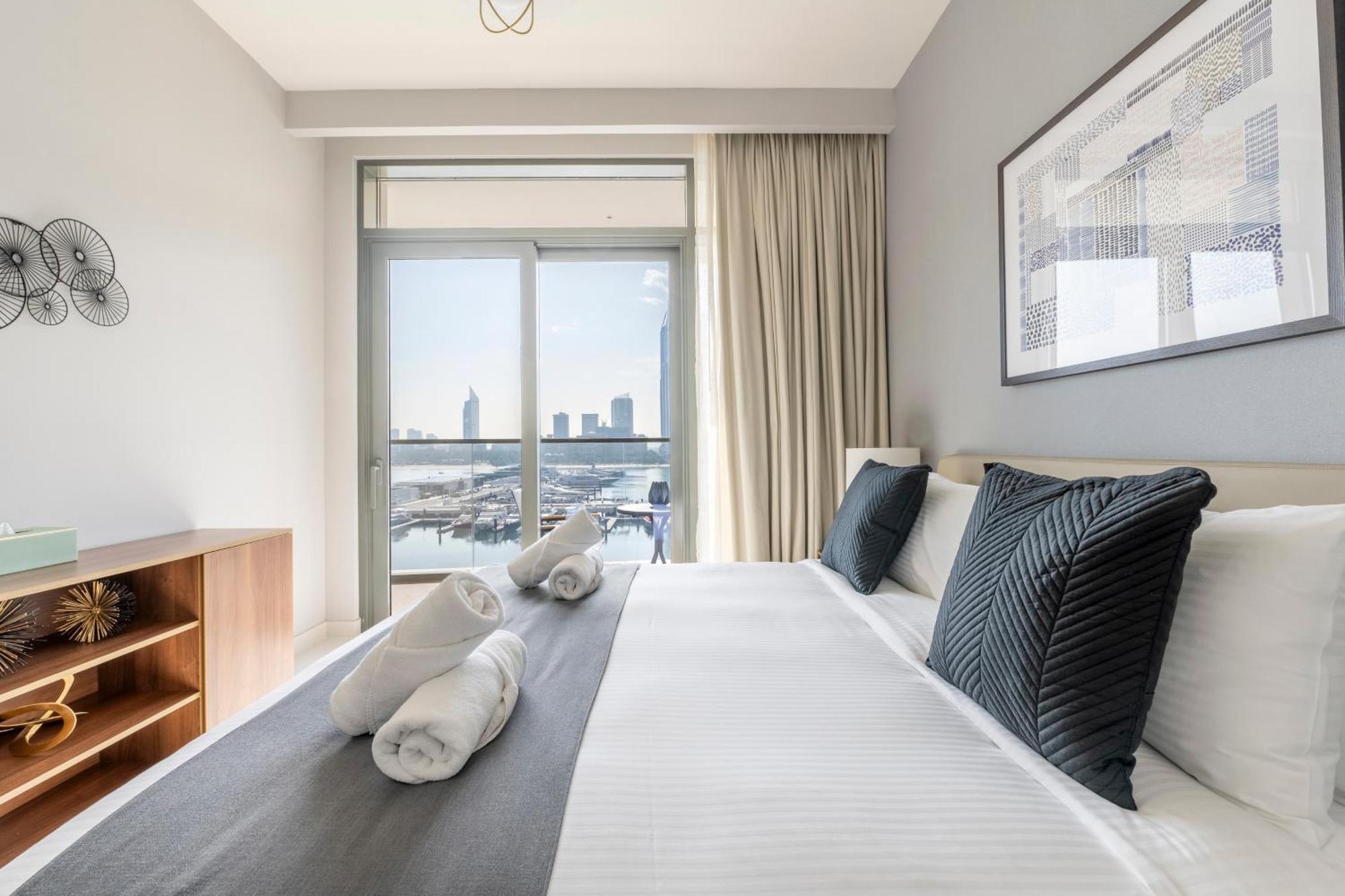 Ultra Luxury Emaar Beachfront - Private Beach And Pool Дубай Екстериор снимка